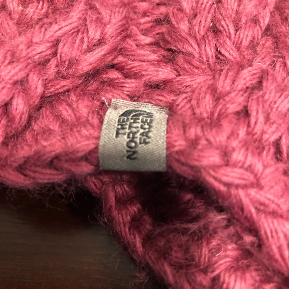 Lot of 3 Women’s Winter hats - Picture 5 of 9